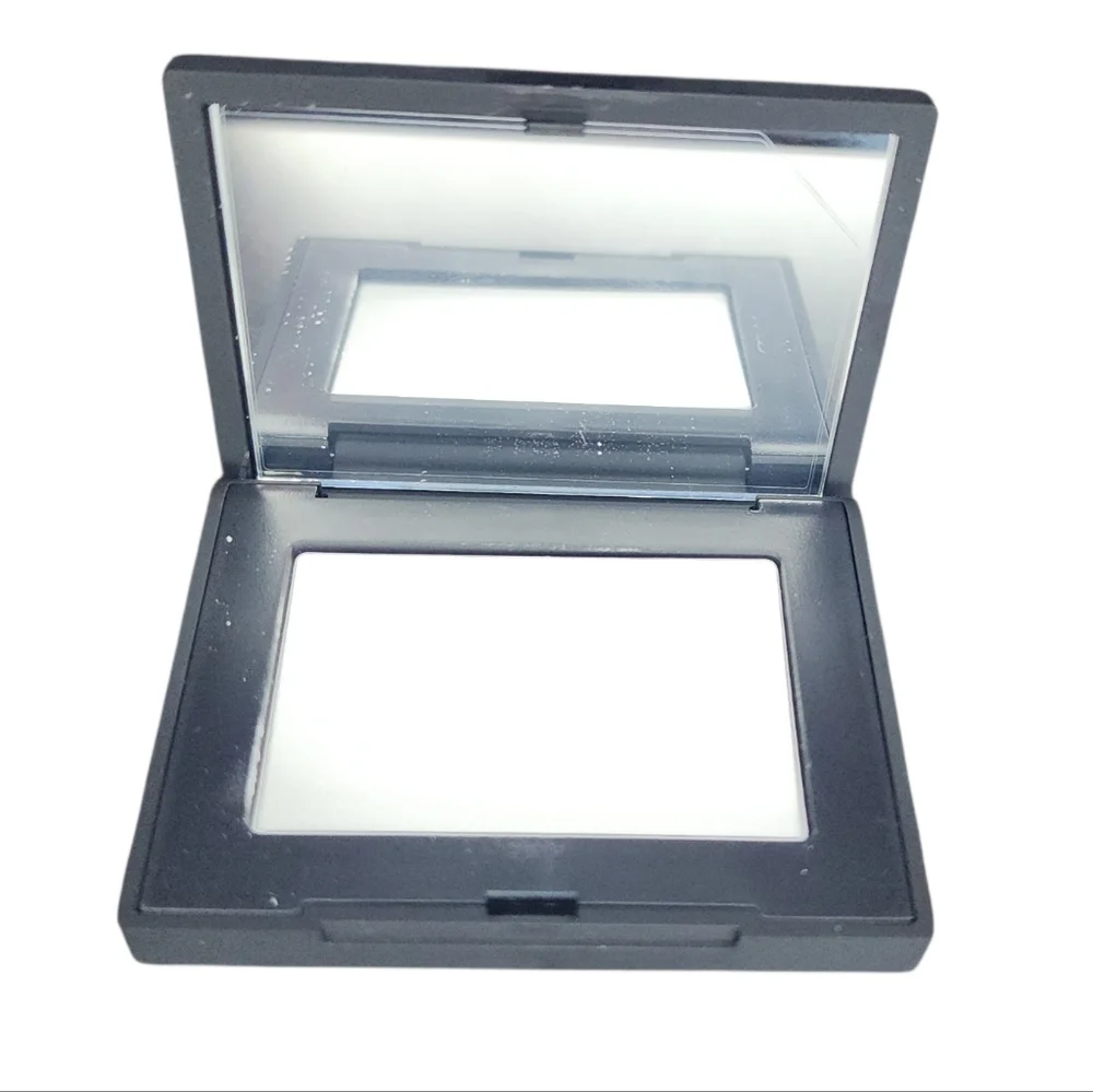NIB Nars Light Reflecting™ Setting Powder, Translucent